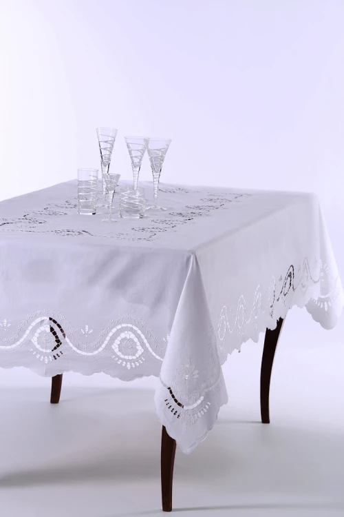 Χειροποίητο Τραπεζομάντηλο Act8 (170cm X 220cm) - -