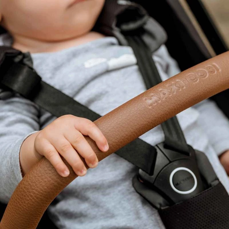 ΚΑΡΟΤΣΙ Maxi Cosi EVA ESSENTIAL BLACK