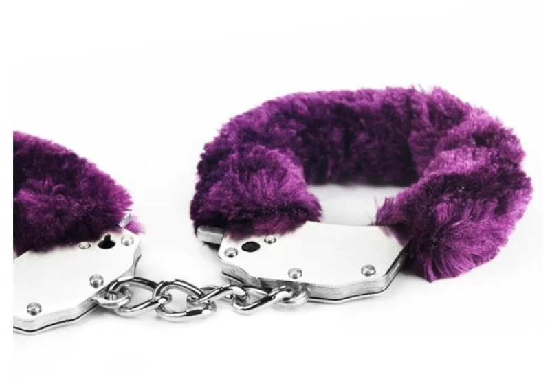 Furry Metal Handcuffs Purple