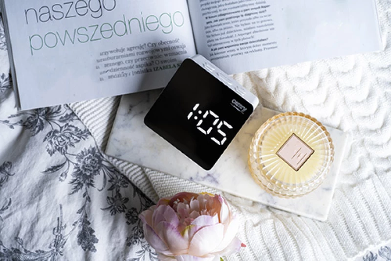 CAMRY LED ALARM CLOCK WHITE