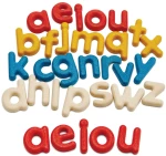 Ξύλινο Παιχνίδι Αλφαβήτα με μικρά (αγγλικά) της Plan Toys