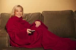 Κουβέρτα fleece  με μανίκια κόκκινη 8138
