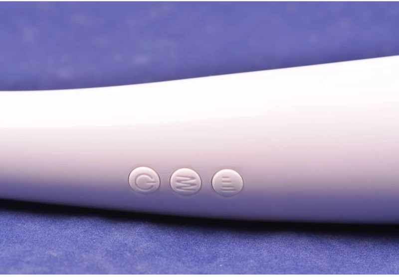 White Color 20-Mode Whisper Quiet Wand Massager (USB Recharging)