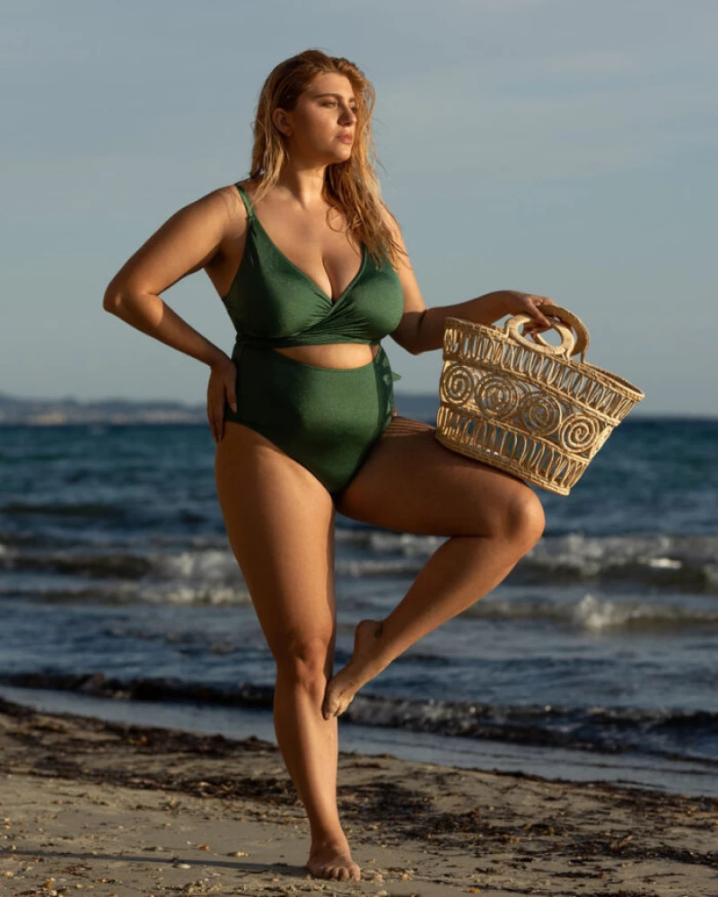 Γυναικείο Plus Size μαγιό ολόσωμο Rock Club - Μαύρο - Κρουαζέ - Cup D/E