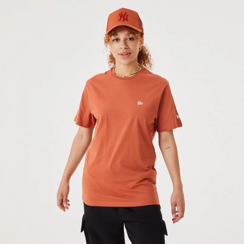 NEW ERA NE ESSENTIALS TEE NEWERA  RDWWHI 60332300 NEW ERA Καφέ