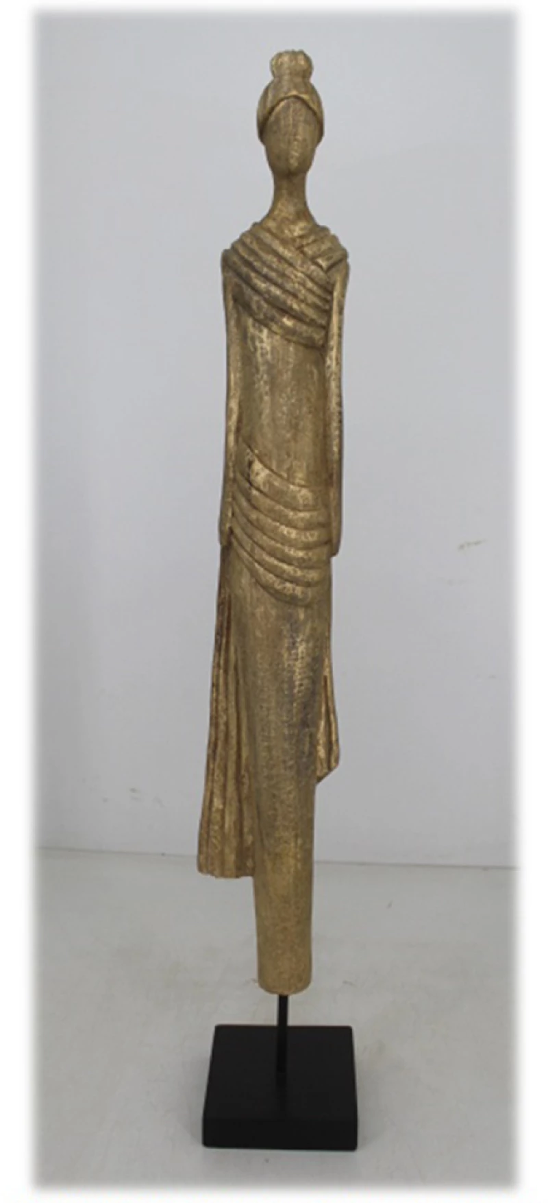 Γυναικεία φιγούρα με κάπα 11.5x11.5x77cm Papshop FO10