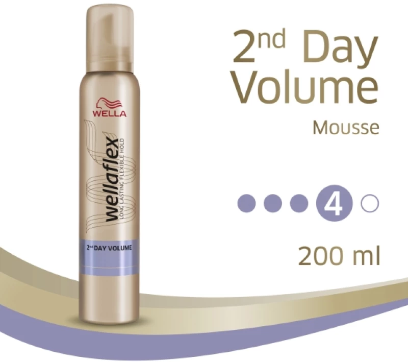 Wella Wellaflex 2nd Day Volume Extra Strong Hold Mousse No4 200ml