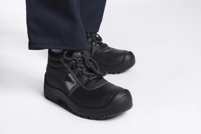 Μποτάκι ασφάλειας S1P BLACK