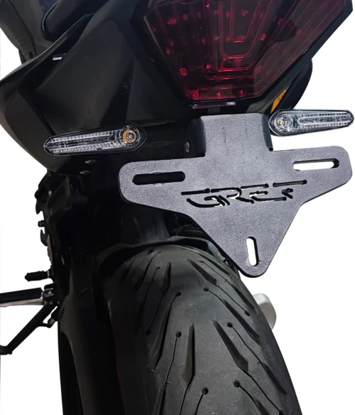 ΣΠΑΣΤΗ ΒΑΣΗ ΠΙΝΑΚΙΔΑΣ GREF INNOVATION ΓΙΑ YAMAHA MT 07 '15-'23 P/T004
