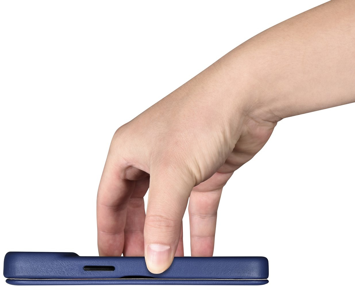 iCarer CE Premium Leather Folio Case iPhone 14 Plus Magnetic Flip Leather Folio Case MagSafe Blue (WMI14220715-BU)