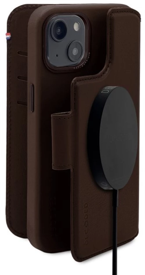 Decoded Detachable Wallet - MagSafe Compatible Leather Protective Case for iPhone 14 Plus (brown)