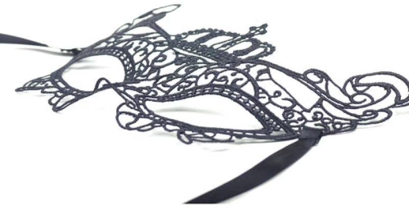 Crown Lace Mask