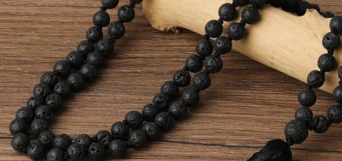 Χειροποίητο Mala Διαλογισμού από 108 λίθους Μαύρης Λάβας (Lavastone)