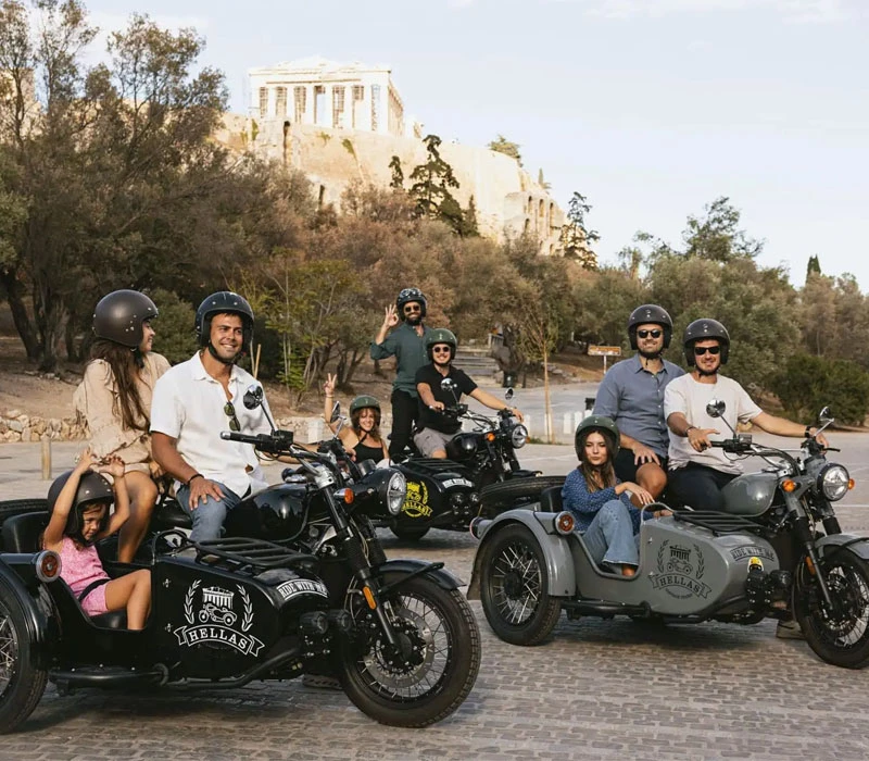 60' βόλτα στην Αθήνα με 3 vintage sidecars, για 6 άτομα!