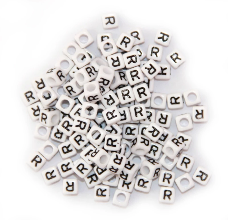 Kostibas 3897-186MR, Χάντρες, Κύβος, Γράμμα R, Ασπρόμαυρο, 630τμχ