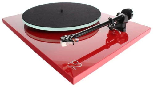 Rega Planar 2 Gloss Red