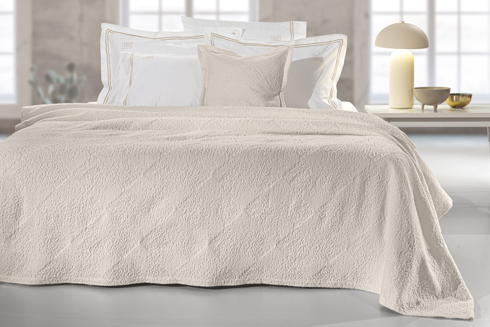 Κουβέρτα Portobello Ecru 260x250- Guy Laroche