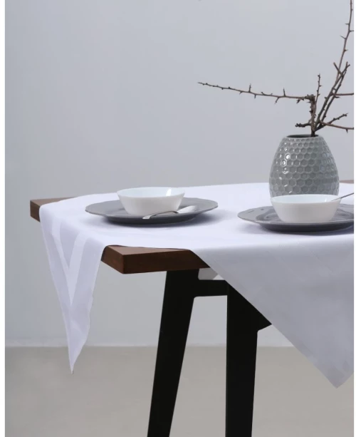 Βαμβακερό Τραπεζομάντηλο με Ζακάρ Σατέν Εσωτερική Φάσα Gourmet - 2 ατόμων | 100x100cm - Άσπρο