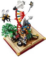 LEGO IDEAS 21355 The Evolution of STEM