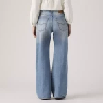 Levi’s® Woman Loose Boot Jeans