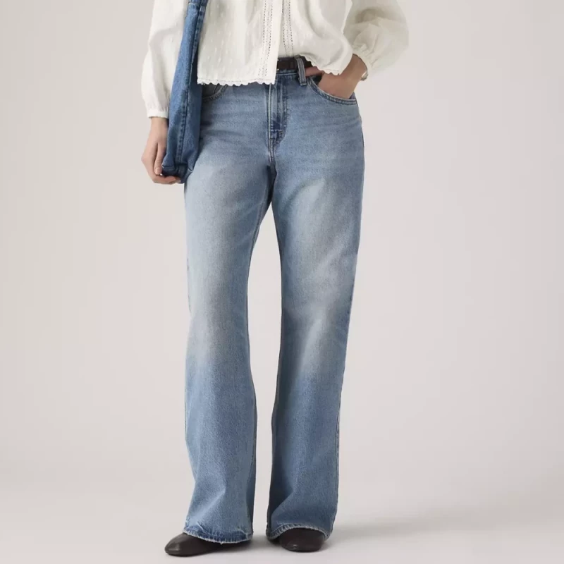 Levi’s® Woman Loose Boot Jeans