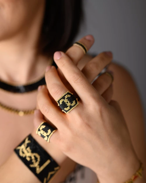 Miyuki Regal Noir Ring - 52