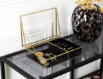 ΚΟΣΜΗΜΑΤΟΘΉΚΕΣ GLASS AND BLACK VELVET JEWELLERY BOX