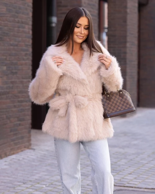 Faux fur jacket με ζώνη