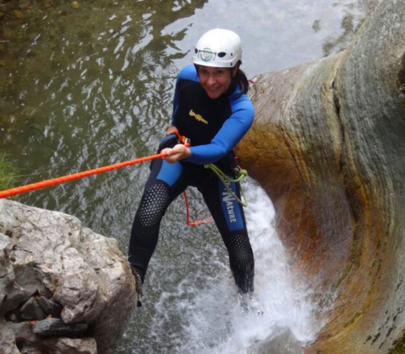 2,5 ώρες Canyoning στις Κολυμπήθρες στο Ζαγόρι, για 4 άτομα!